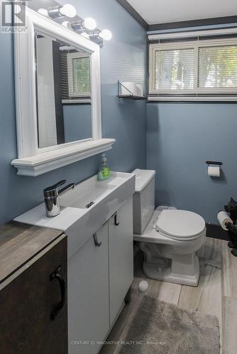 14 Hargrave Road, Kawartha Lakes, ON - Indoor Photo Showing Bathroom