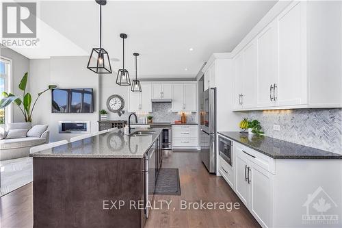 404 Cavesson Street, Ottawa, ON - Indoor Photo Showing Kitchen With Upgraded Kitchen