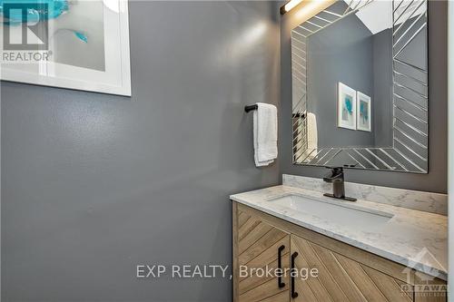 404 Cavesson Street, Ottawa, ON - Indoor Photo Showing Bathroom