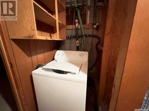 1027 7Th Street, Humboldt, SK - Indoor Photo Showing Laundry Room