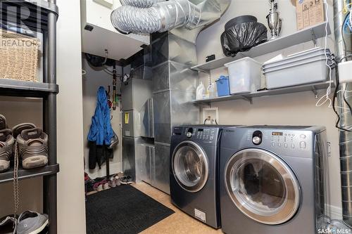 304 73 24Th Street E, Saskatoon, SK - Indoor Photo Showing Laundry Room