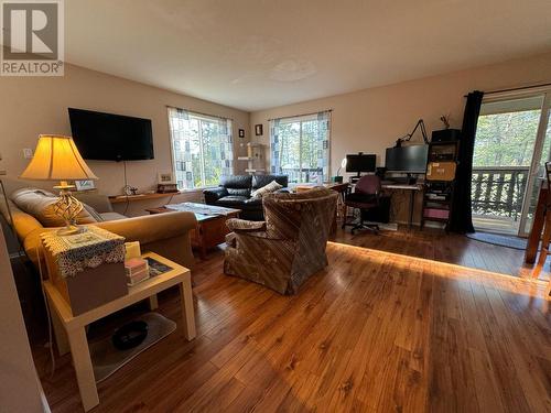 10A Wolf  Crescent, Invermere, BC - Indoor Photo Showing Living Room