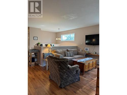 10A Wolf  Crescent, Invermere, BC - Indoor Photo Showing Living Room