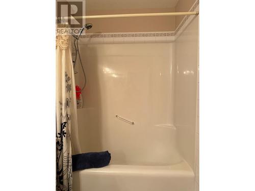 10A Wolf  Crescent, Invermere, BC - Indoor Photo Showing Bathroom