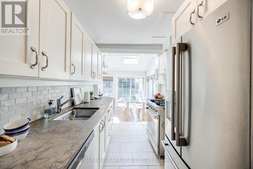 18 Jedburgh Road, Toronto (Lawrence Park North), ON - Indoor Photo Showing Kitchen With Double Sink