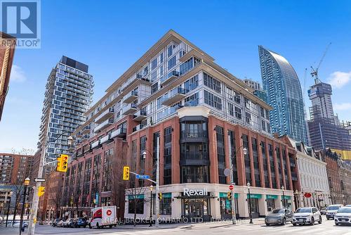 517 - 55 Front Street E, Toronto, ON - Outdoor With Facade