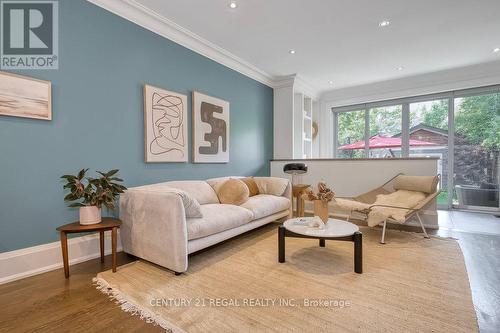 84 Chester Avenue, Toronto, ON - Indoor Photo Showing Living Room