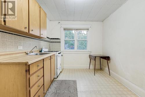 63 Orchard Park Boulevard, Toronto, ON - Indoor Photo Showing Kitchen