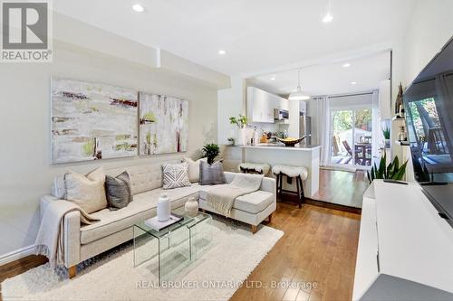 262 Gledhill Avenue, Toronto, ON - Indoor Photo Showing Living Room