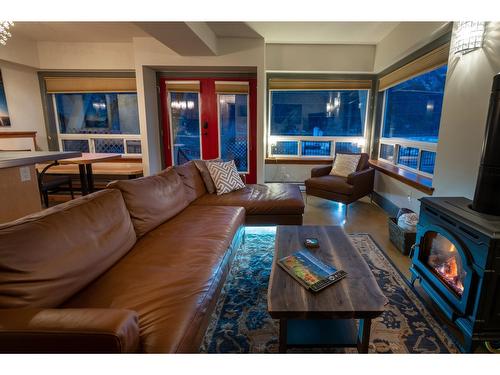 206 Vernon Street, Nelson, BC - Indoor Photo Showing Living Room With Fireplace