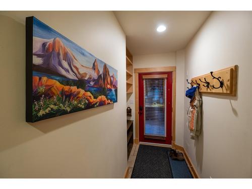 206 Vernon Street, Nelson, BC - Indoor