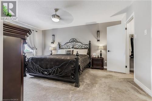 46 Royal Court, Bradford, ON - Indoor Photo Showing Bedroom