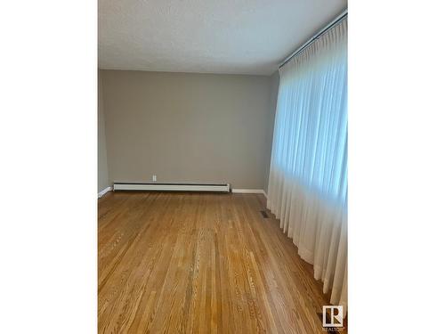 13303 131A Av Nw, Edmonton, AB - Indoor Photo Showing Other Room