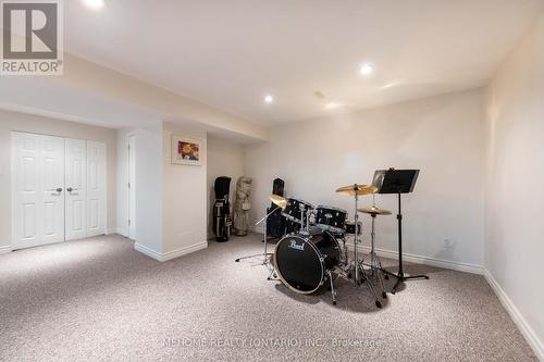 2066 Helmsley Avenue, Oakville, ON - Indoor