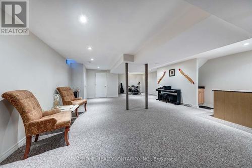 2066 Helmsley Avenue, Oakville (West Oak Trails), ON - Indoor