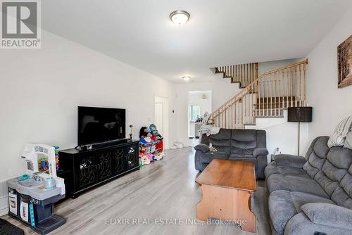 1198 Plato Drive, Fort Erie, ON - Indoor Photo Showing Living Room