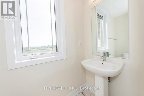 7 Rudder Road, Welland, ON - Indoor Photo Showing Bathroom