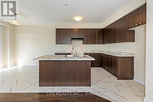 7 Rudder Road, Welland, ON - Indoor Photo Showing Kitchen With Double Sink