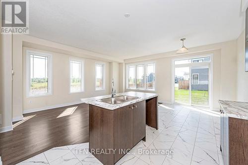 7 Rudder Road, Welland, ON - Indoor Photo Showing Kitchen With Double Sink