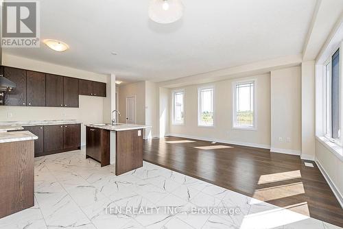 7 Rudder Road, Welland, ON - Indoor Photo Showing Kitchen