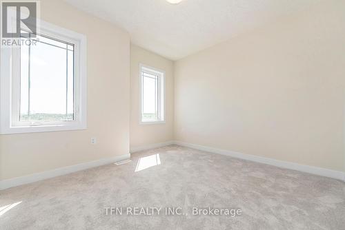 7 Rudder Road, Welland, ON - Indoor Photo Showing Other Room