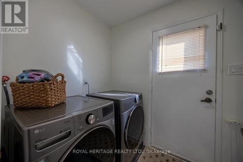 1168 Pebblestone Crescent, Pickering (Liverpool), ON - Indoor Photo Showing Laundry Room