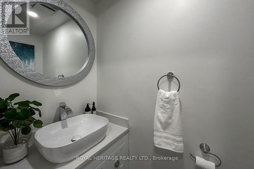 1168 Pebblestone Crescent, Pickering (Liverpool), ON - Indoor Photo Showing Bathroom