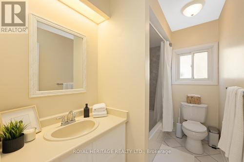 1168 Pebblestone Crescent, Pickering (Liverpool), ON - Indoor Photo Showing Bathroom