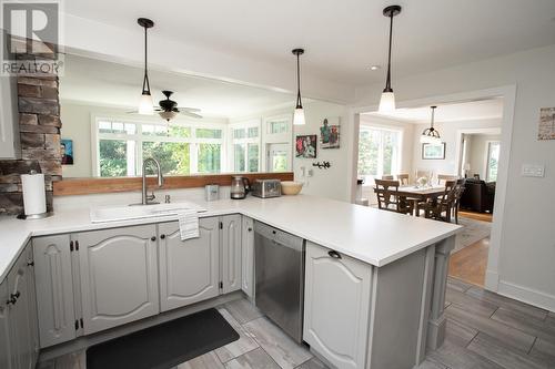 134 Tuckers Hill Road, Portugal Cove-St. Philips, NL - Indoor Photo Showing Kitchen