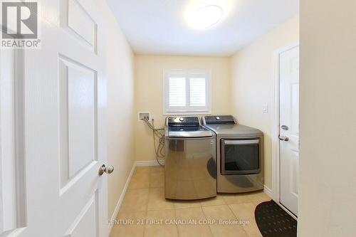 1859 Coronation Drive, London, ON - Indoor Photo Showing Laundry Room