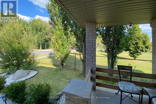 1859 Coronation Drive, London, ON - Outdoor With Deck Patio Veranda