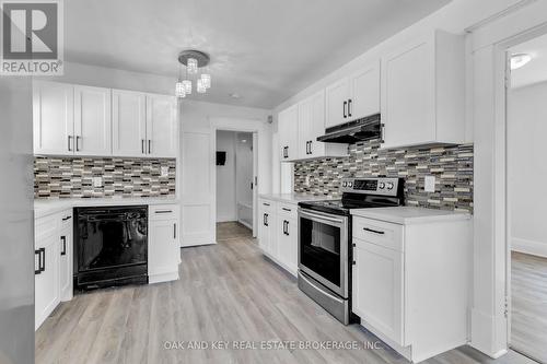 348 Wharncliffe Road S, London, ON - Indoor Photo Showing Kitchen With Upgraded Kitchen