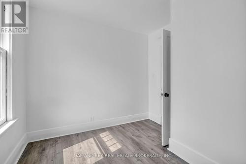 348 Wharncliffe Road S, London, ON - Indoor Photo Showing Other Room