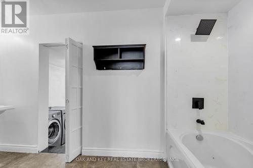 348 Wharncliffe Road S, London, ON - Indoor Photo Showing Laundry Room