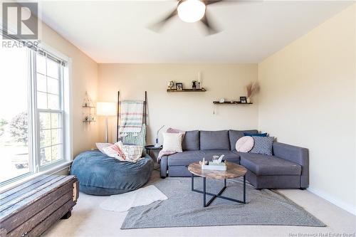 145 Highland Drive, Hampton, NB - Indoor Photo Showing Living Room