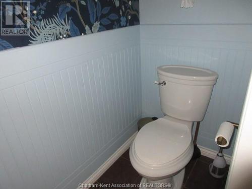 69 Monarch Drive, Chatham, ON - Indoor Photo Showing Bathroom