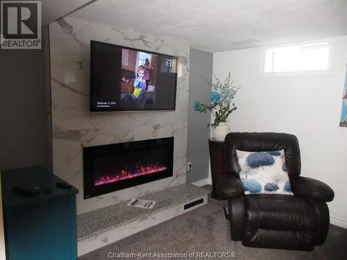 69 Monarch Drive, Chatham, ON - Indoor With Fireplace