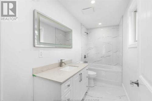 133 North Rear Road, Maidstone, ON - Indoor Photo Showing Bathroom