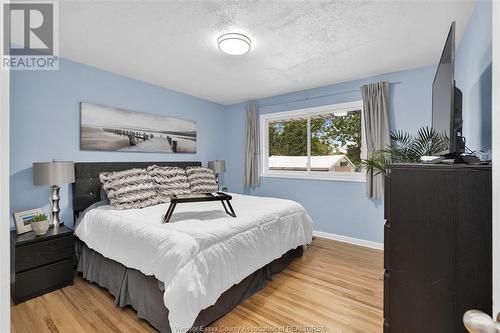 1035 Riverdale, Windsor, ON - Indoor Photo Showing Bedroom