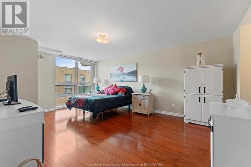 4789 Riverside Drive Unit# 1206, Windsor, ON - Indoor Photo Showing Bedroom