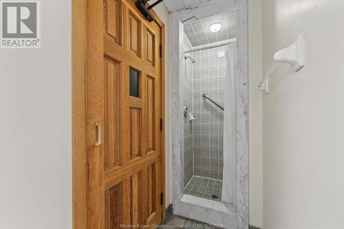 4789 Riverside Drive Unit# 1206, Windsor, ON - Indoor Photo Showing Bathroom