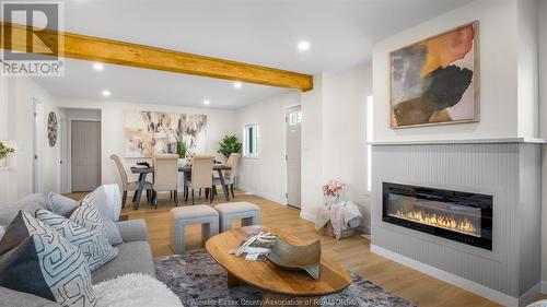 566 Texas Road, Amherstburg, ON - Indoor Photo Showing Living Room With Fireplace