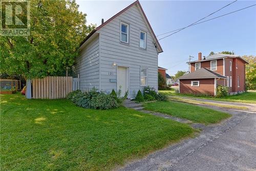 131 Patrick Avenue, Renfrew, ON - Outdoor