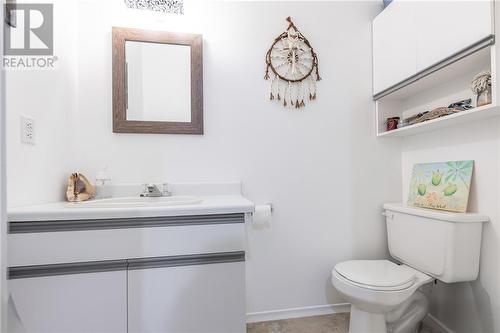 66 Ridge Road, Deep River, ON - Indoor Photo Showing Bathroom