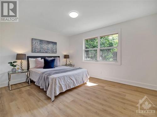 1290 Snowdon Street, Ottawa, ON - Indoor Photo Showing Bedroom