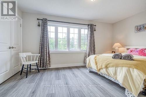 1961 Metro Road N, Georgina (Sutton & Jackson'S Point), ON - Indoor Photo Showing Bedroom