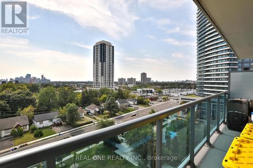 819 - 7167 Yonge Street S, Markham (Thornhill), ON - Outdoor With Balcony With View