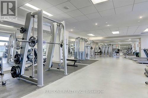 819 - 7167 Yonge Street S, Markham (Thornhill), ON - Indoor Photo Showing Gym Room