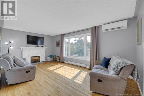 164 Lakewood Avenue, Saint John, NB - Indoor Photo Showing Living Room With Fireplace