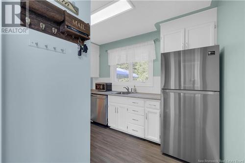 164 Lakewood Avenue, Saint John, NB - Indoor Photo Showing Kitchen